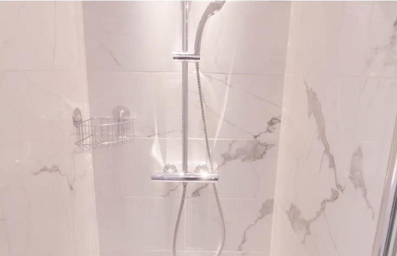 Bel Appartement Idealement Situe - Tour Eiffel Párizs Kültér fotó